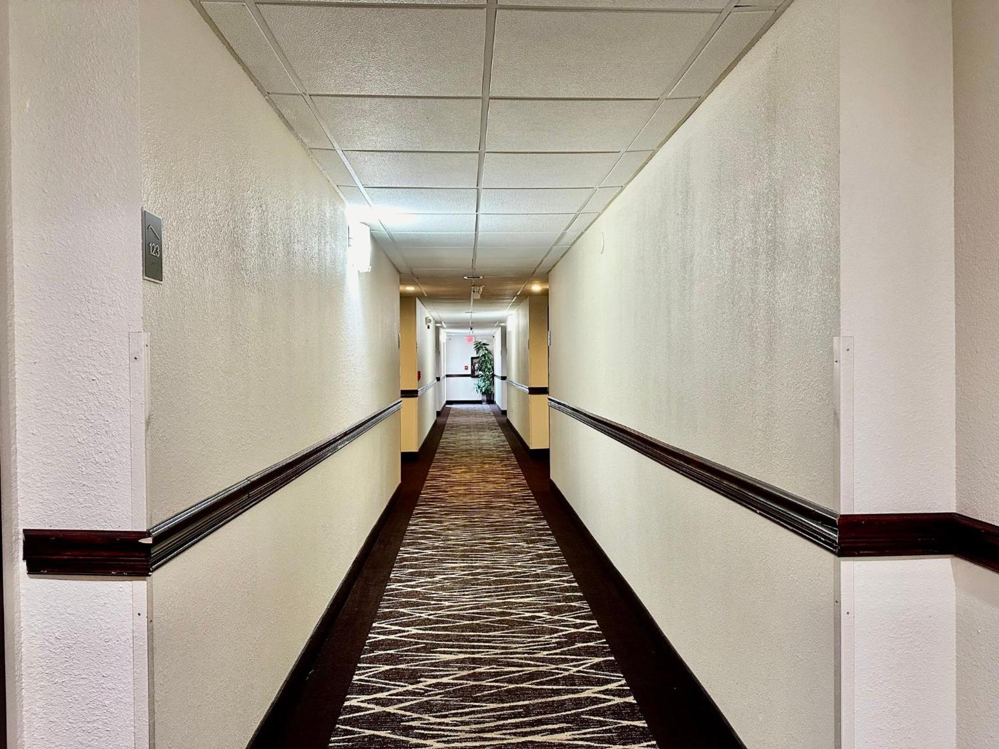 Red Roof Inn Hartford - Vernon Exterior foto